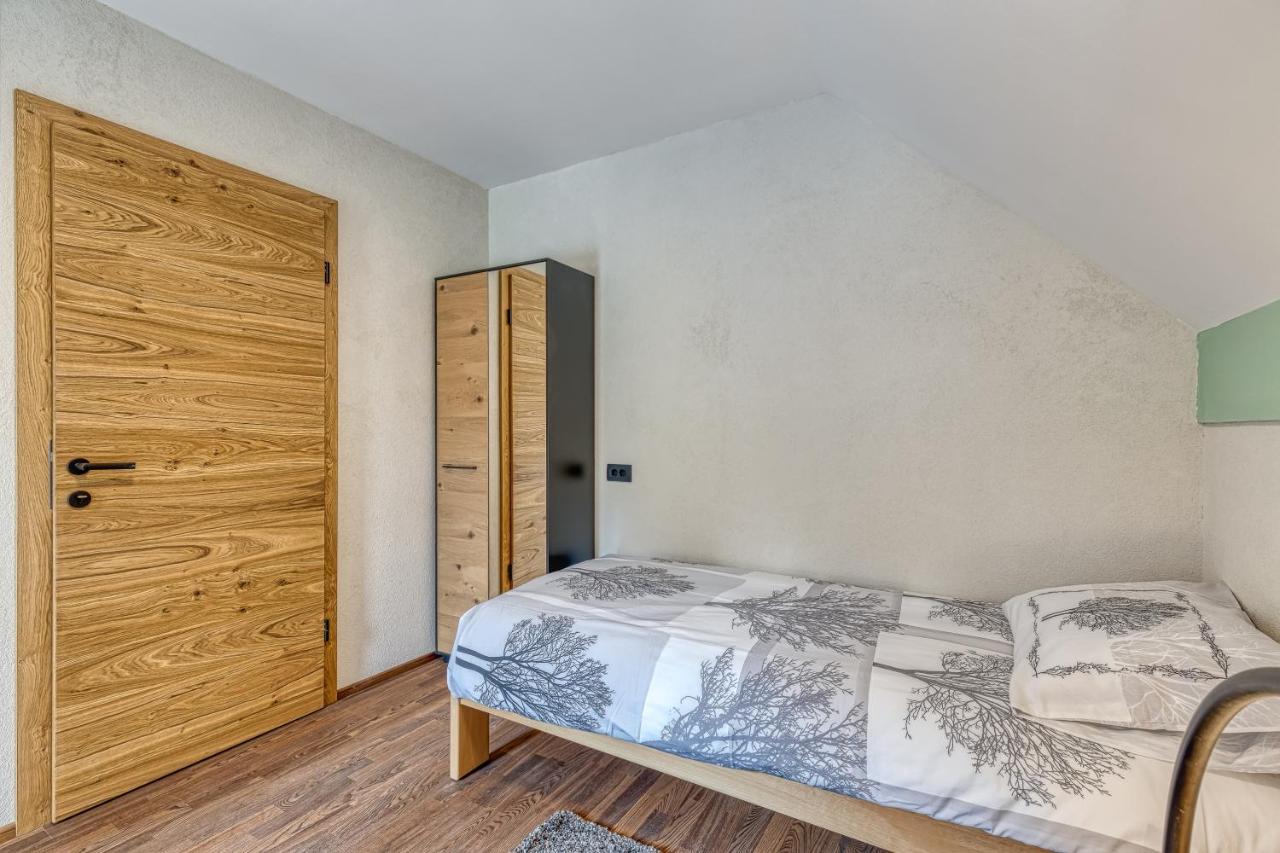 Resort Stari Malni, Osilnica - Vacation Houses Stari Malni Экстерьер фото