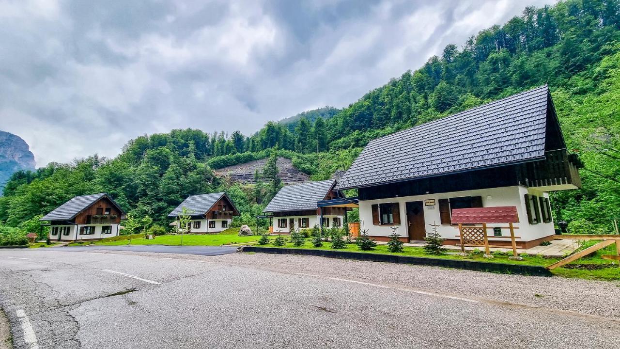 Resort Stari Malni, Osilnica - Vacation Houses Stari Malni Экстерьер фото