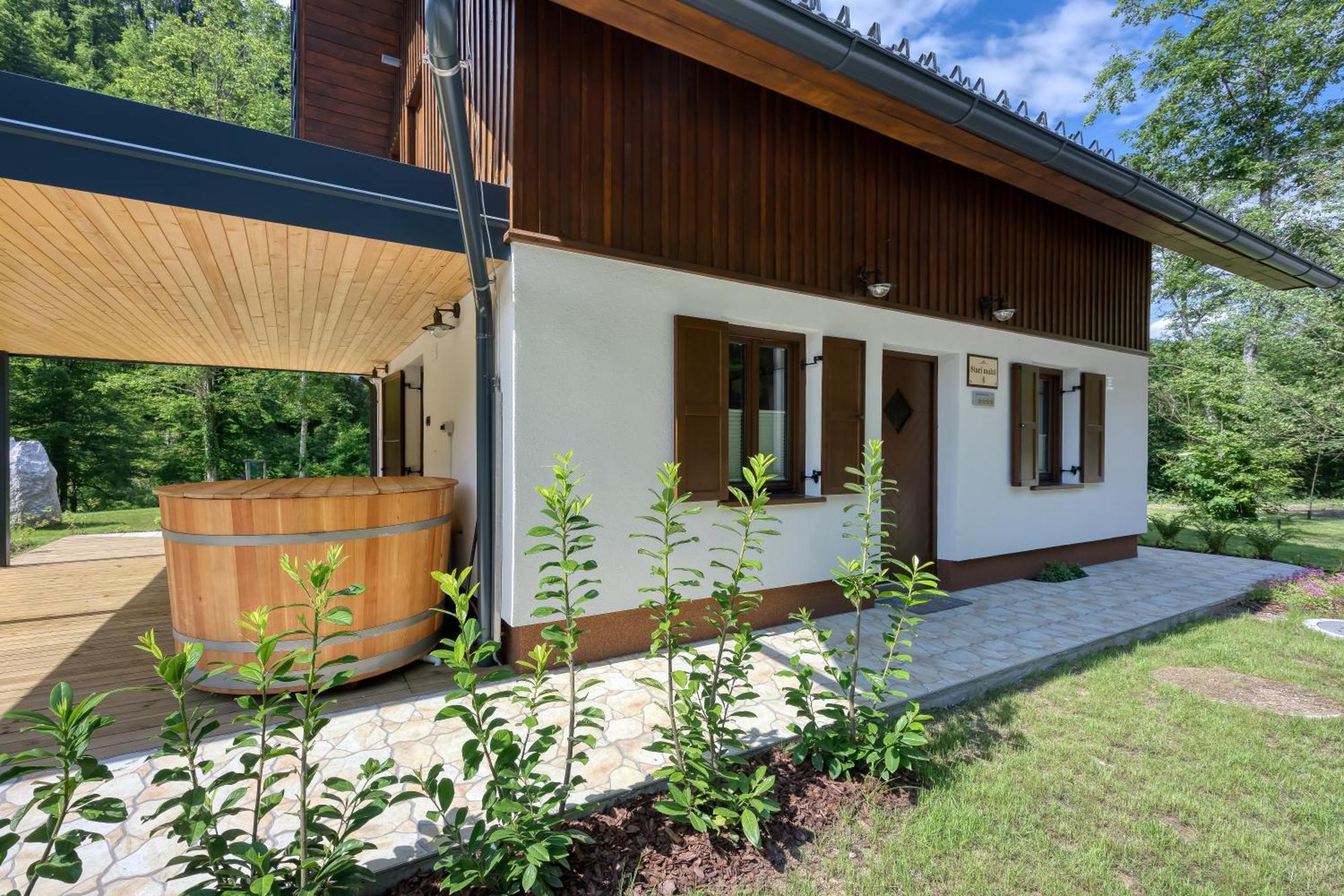 Resort Stari Malni, Osilnica - Vacation Houses Stari Malni Номер фото