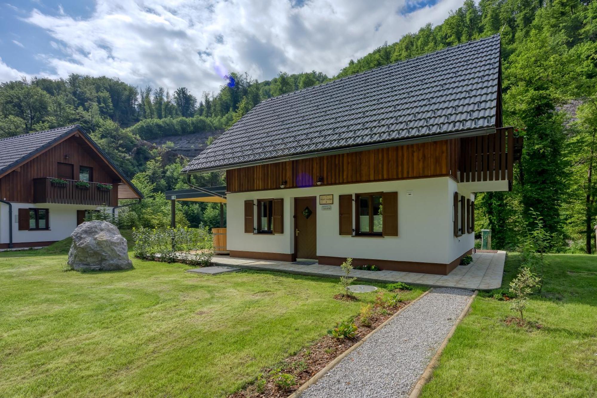 Resort Stari Malni, Osilnica - Vacation Houses Stari Malni Номер фото